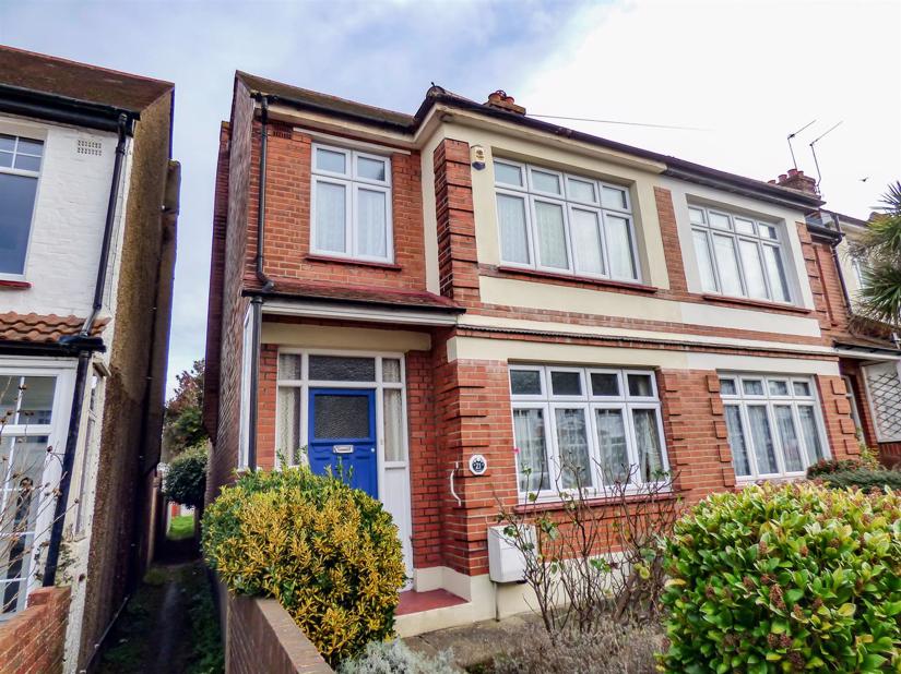 Gatwick Road, Gravesend, Kent Sealeys Estate Agents Limited t/a