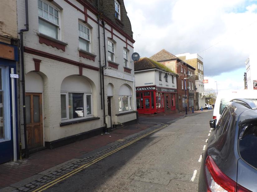 Queen Street, Gravesend, Kent Sealeys Estate Agents Limited t/a