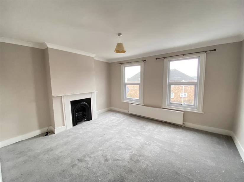 Dover Road East, Gravesend Sealeys Estate Agents Limited t/a Sealeys