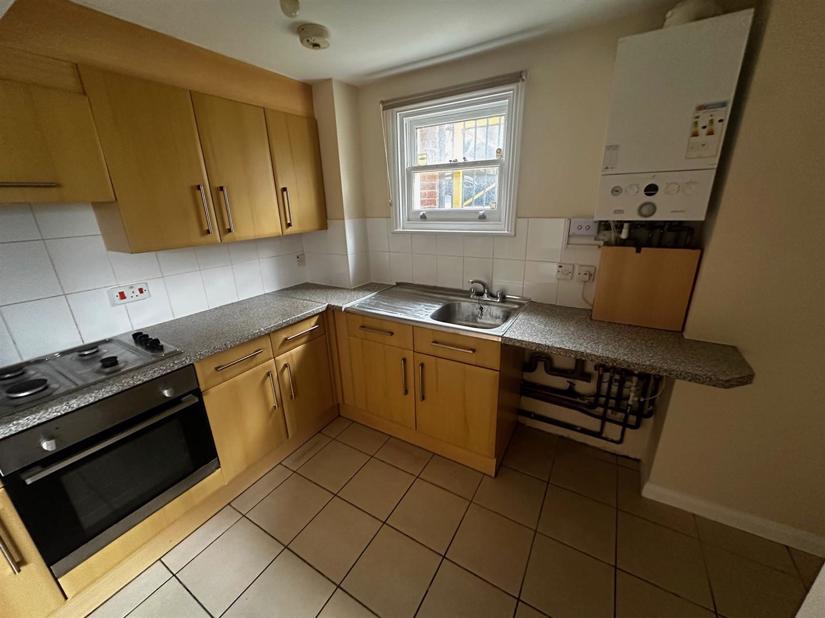 Darnley Road, Gravesend Sealeys Estate Agents Limited t/a Sealeys