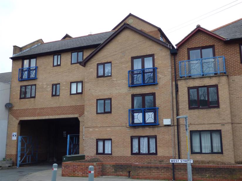 Crawley Court, West Street, Gravesend Sealeys Estate Agents Limited t