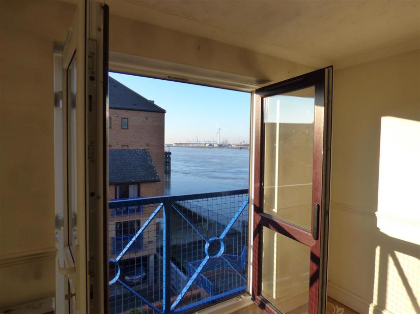 Crawley Court, West Street, Gravesend Sealeys Estate Agents Limited t