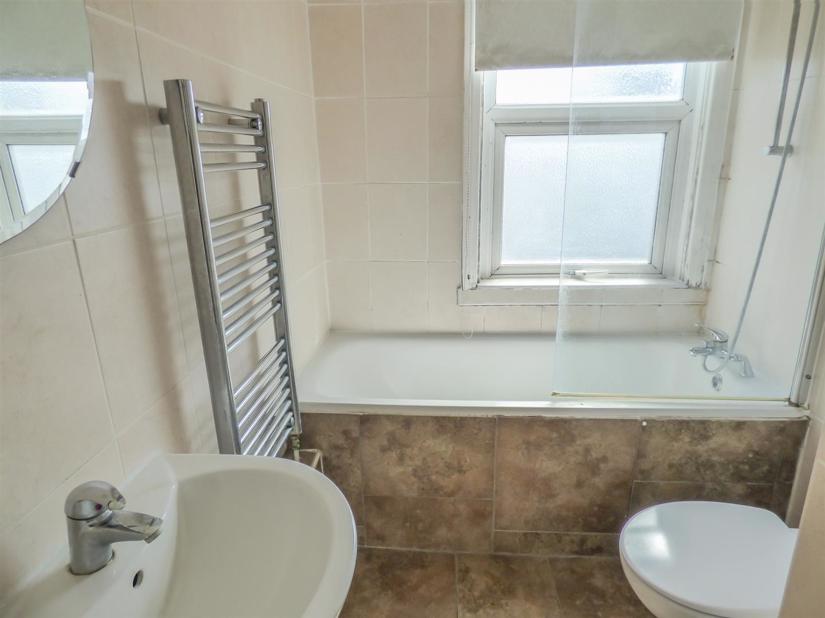 Peacock Street, Gravesend Sealeys Estate Agents Limited t/a Sealeys