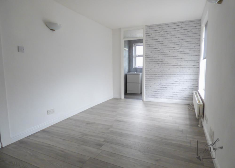 Darnley Road, Gravesend, Kent Sealeys Estate Agents Limited t/a Sealeys Walker Jarvis. North