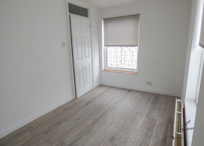 Darnley Road, Gravesend, Kent Sealeys Estate Agents Limited t/a